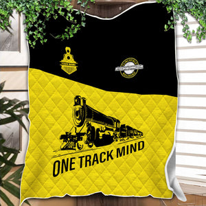 Railspirit Personalized Clinchfield Railroad Premium Quilt One Track Mind Train Premium Quilt Gift Idea For Train Lover