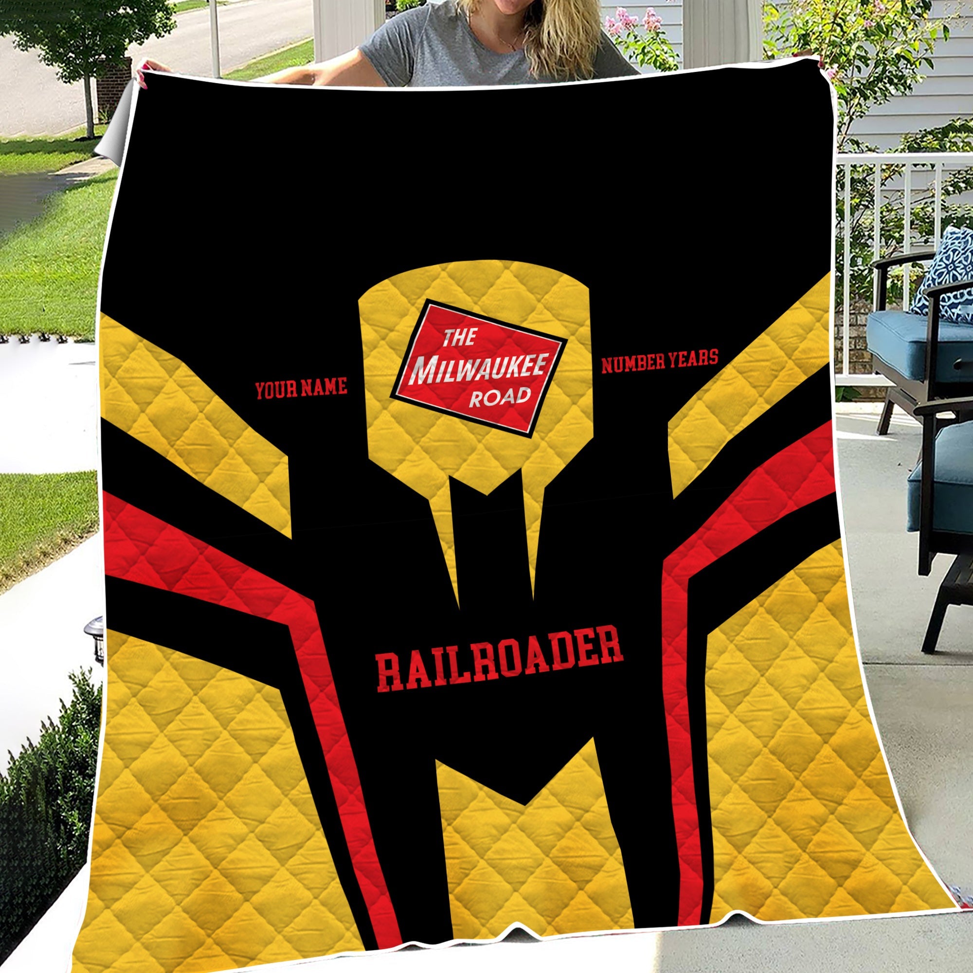 Railspirit Personalized Chicago, Milwaukee, St. Paul and Pacific Railroad Premium Quilts Custom Year Railroader Milwaukee Road Gift For Train Lover