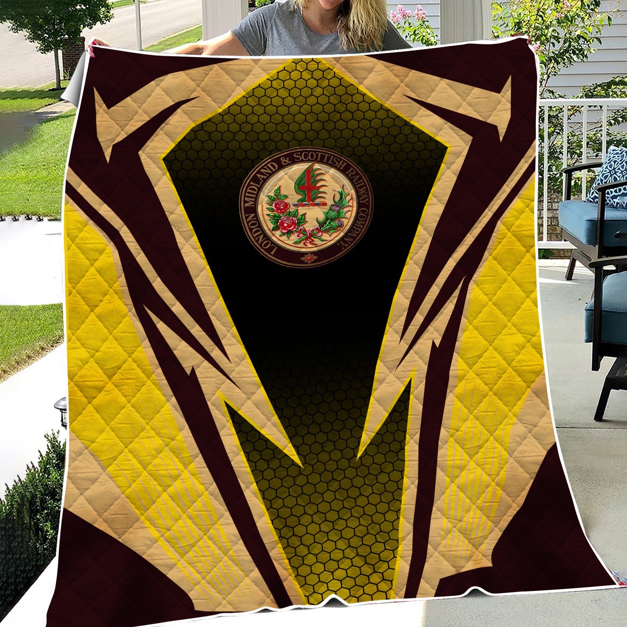 Railspirit London, Midland and Scottish Railway Premium Quilts Lightning Graphic Style Premium Quilts Gift Idea For Train Lover