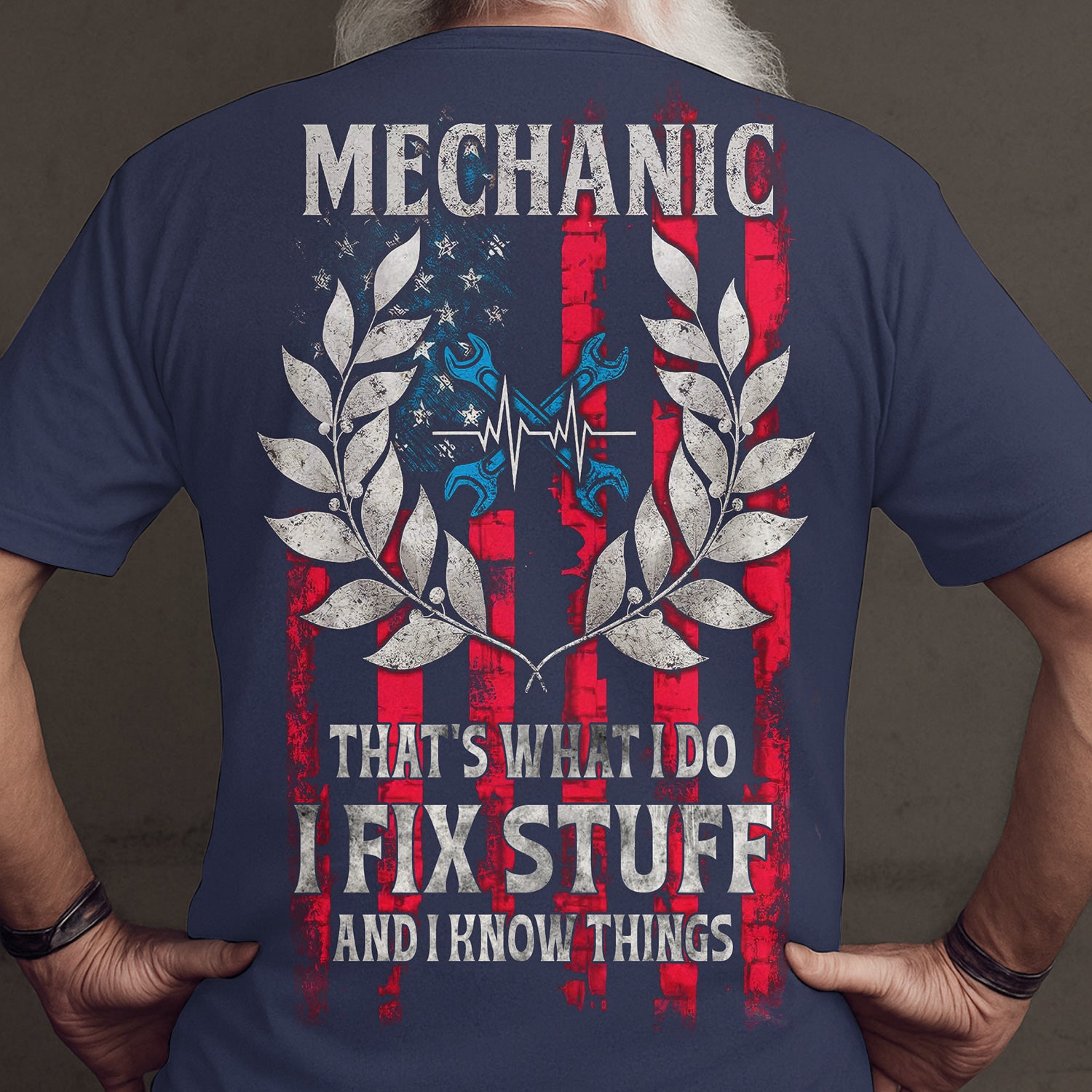 Mechanic American Flag T-Shirt, That’s What I Do I Fix Stuff and I Know Things Hoodie for Auto Repair Technical, Gift Idea For Men