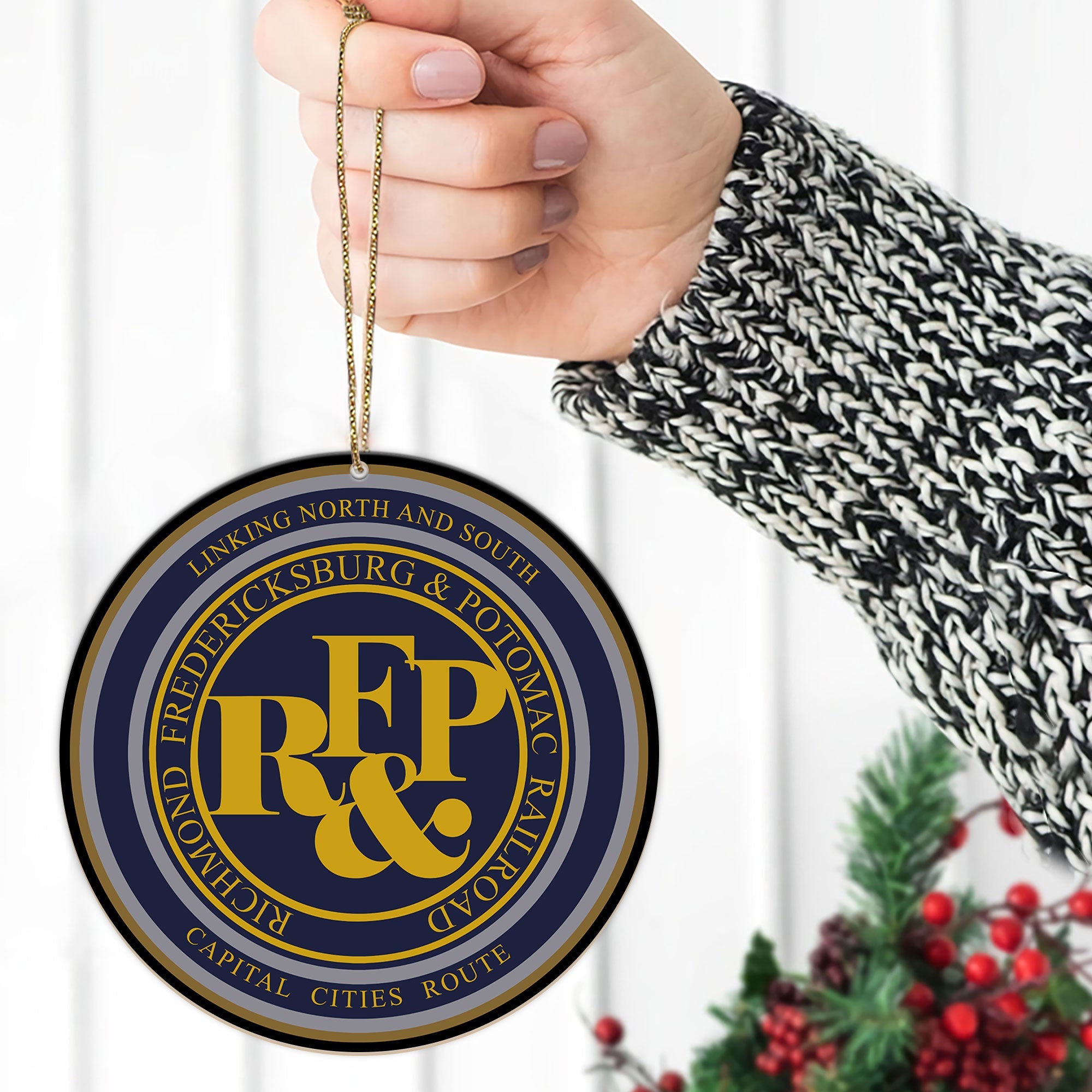 Vintage Railroad Ornament, Retro RF&P Train Logo Round Christmas Decoration, Perfect Gift for Railway Collectors and Fans