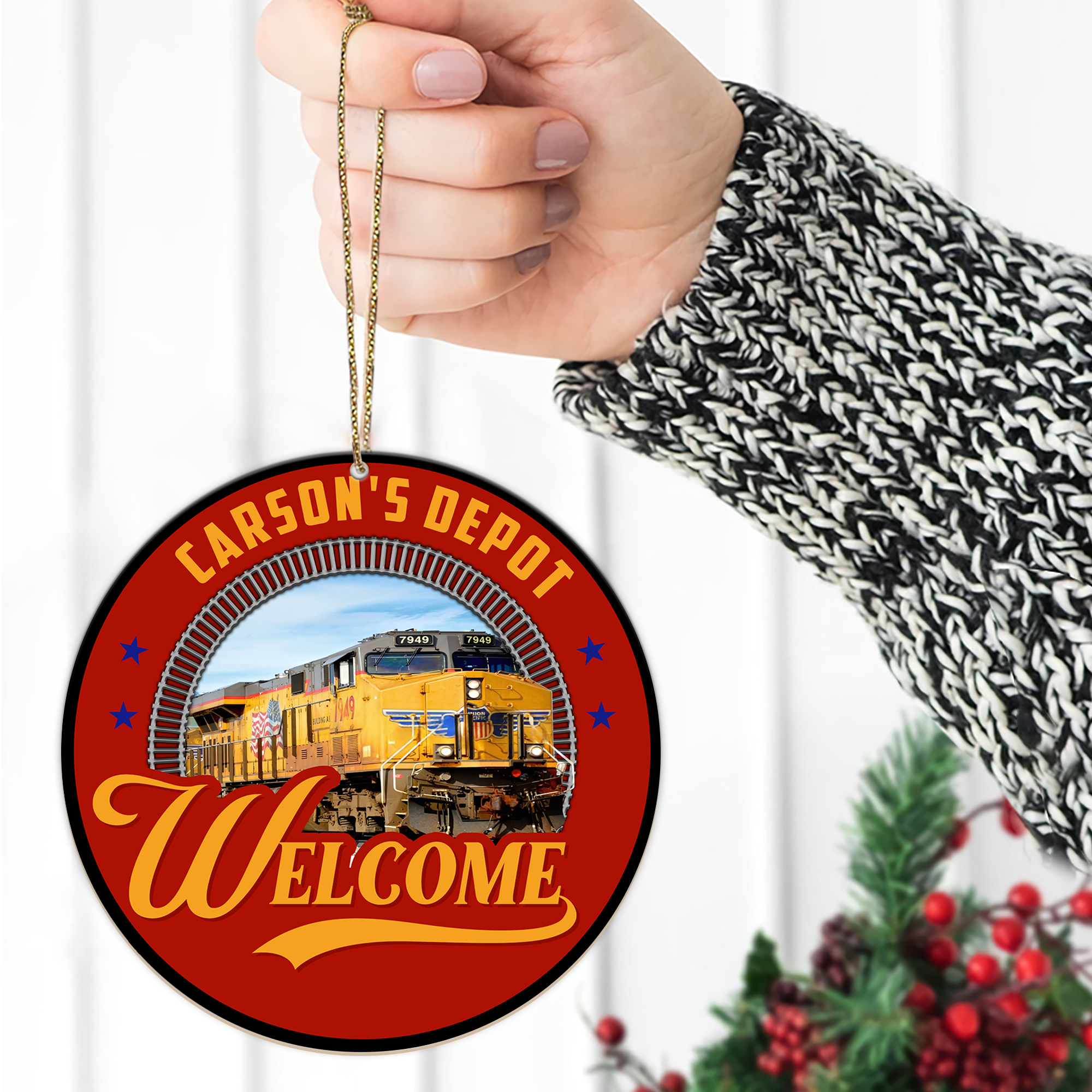Personalized Union Pacific Train Depot Ornament, Personalized Vintage Railroad Round Christmas Decoration for Family Gift