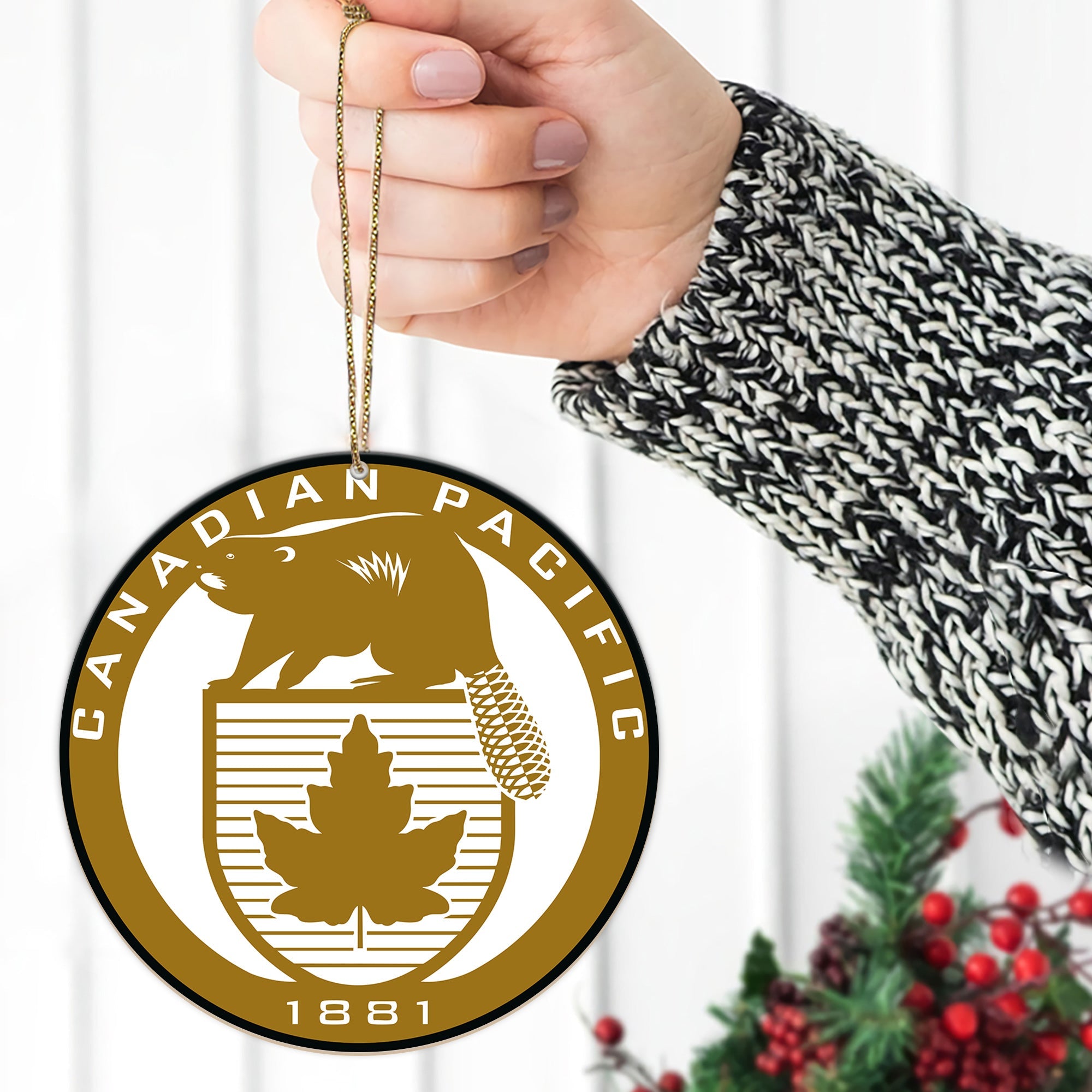 Canadian Pacific Railway Ornament, Vintage Train Logo Round Christmas Tree Decoration, Retro Railway Gift for Fans