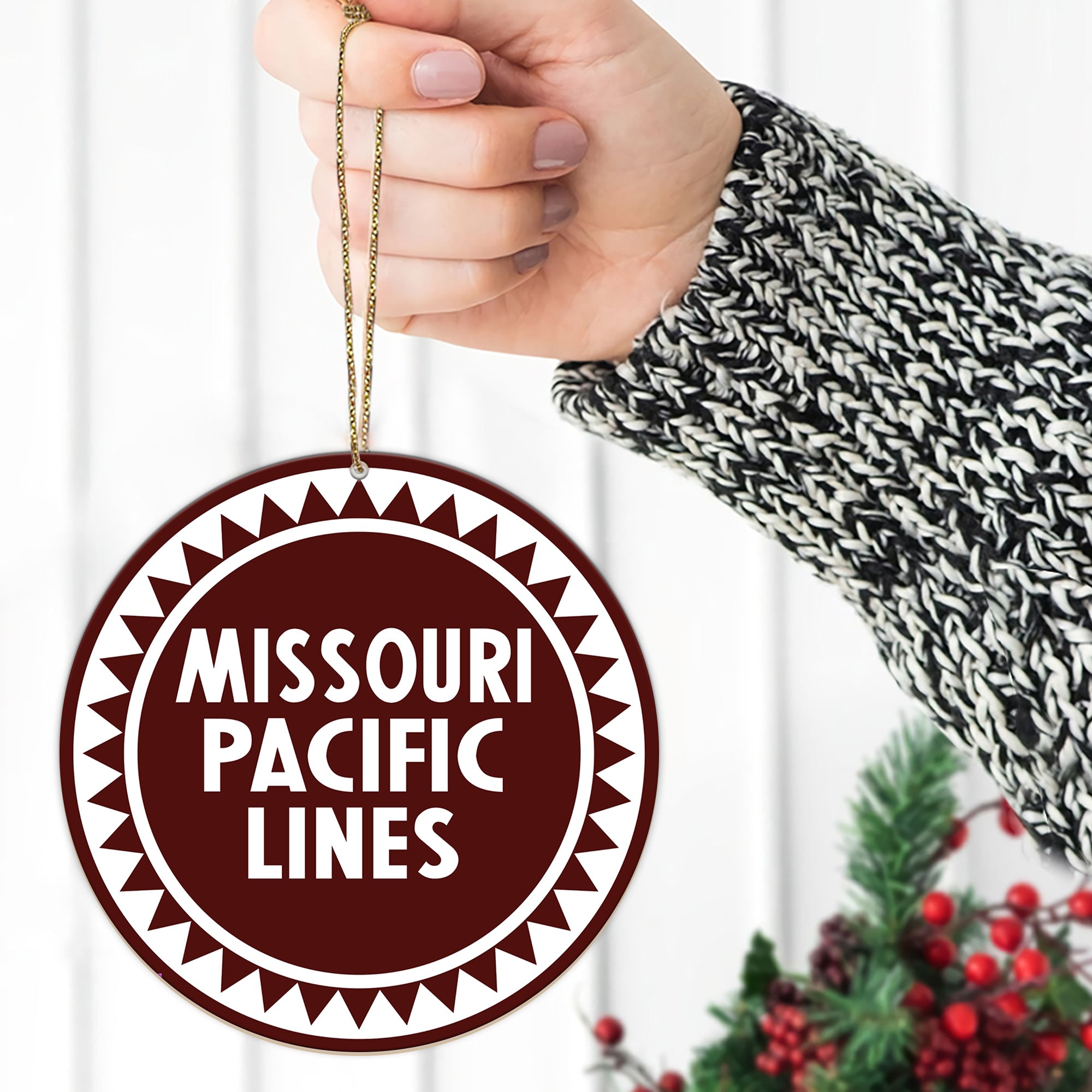 Missouri Pacific Lines Ornament, Vintage Train Logo Round Christmas Decoration, Retro Railway Gift for Train Lovers