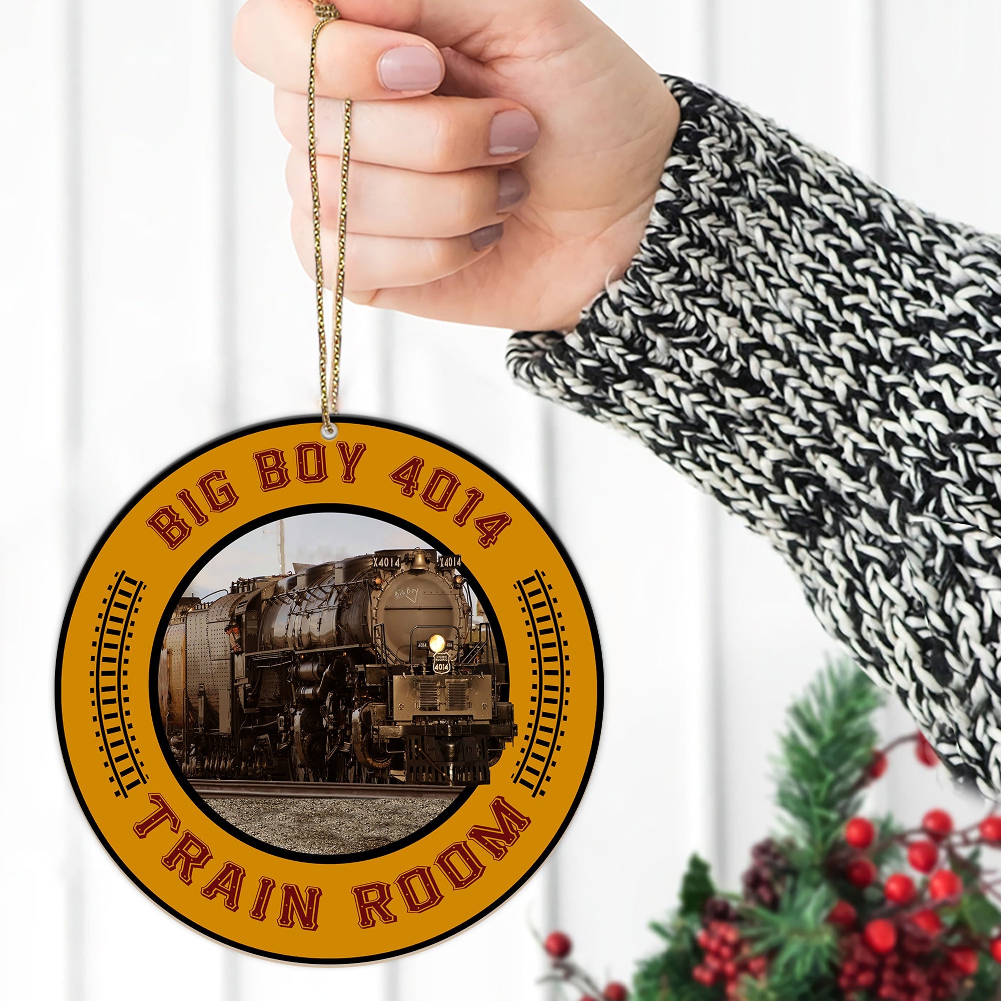 Union Pacific Big Boy 4014 Locomotive Ornament, Personalized Vintage Train Logo Round Christmas Decoration for Fans