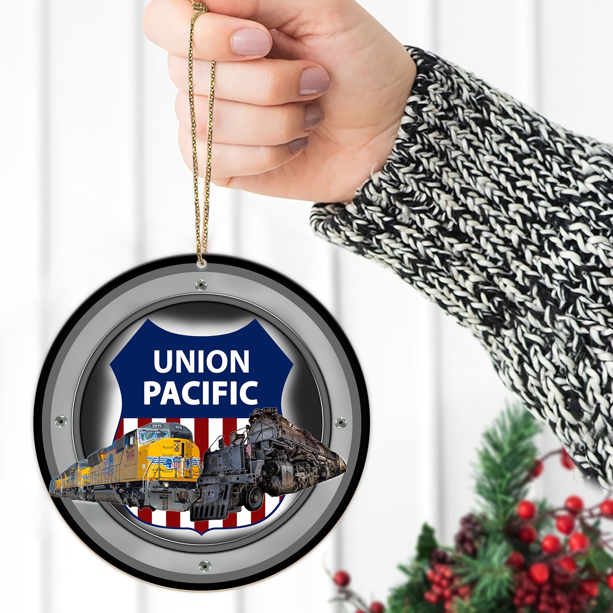 Union Pacific Railroad Ornament, Vintage Train Logo Round Christmas Decoration, Retro Railway Gift For Fans