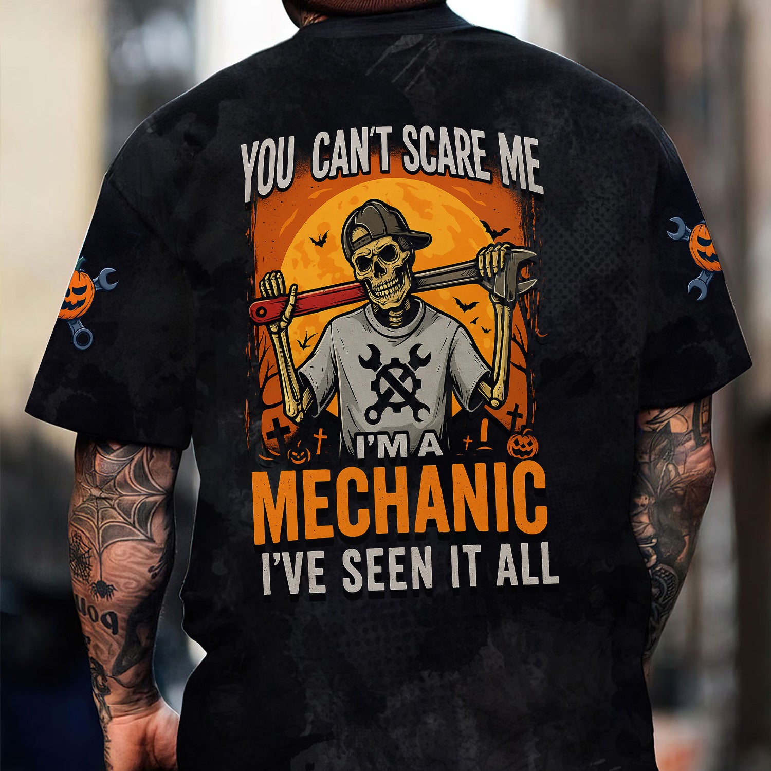 Halloween Skeleton Mechanic Shirt, You Can’t Scare Me I’m A Mechanic Funny Graphic Tee for Men, Perfect for Mechanics & Halloween Lovers