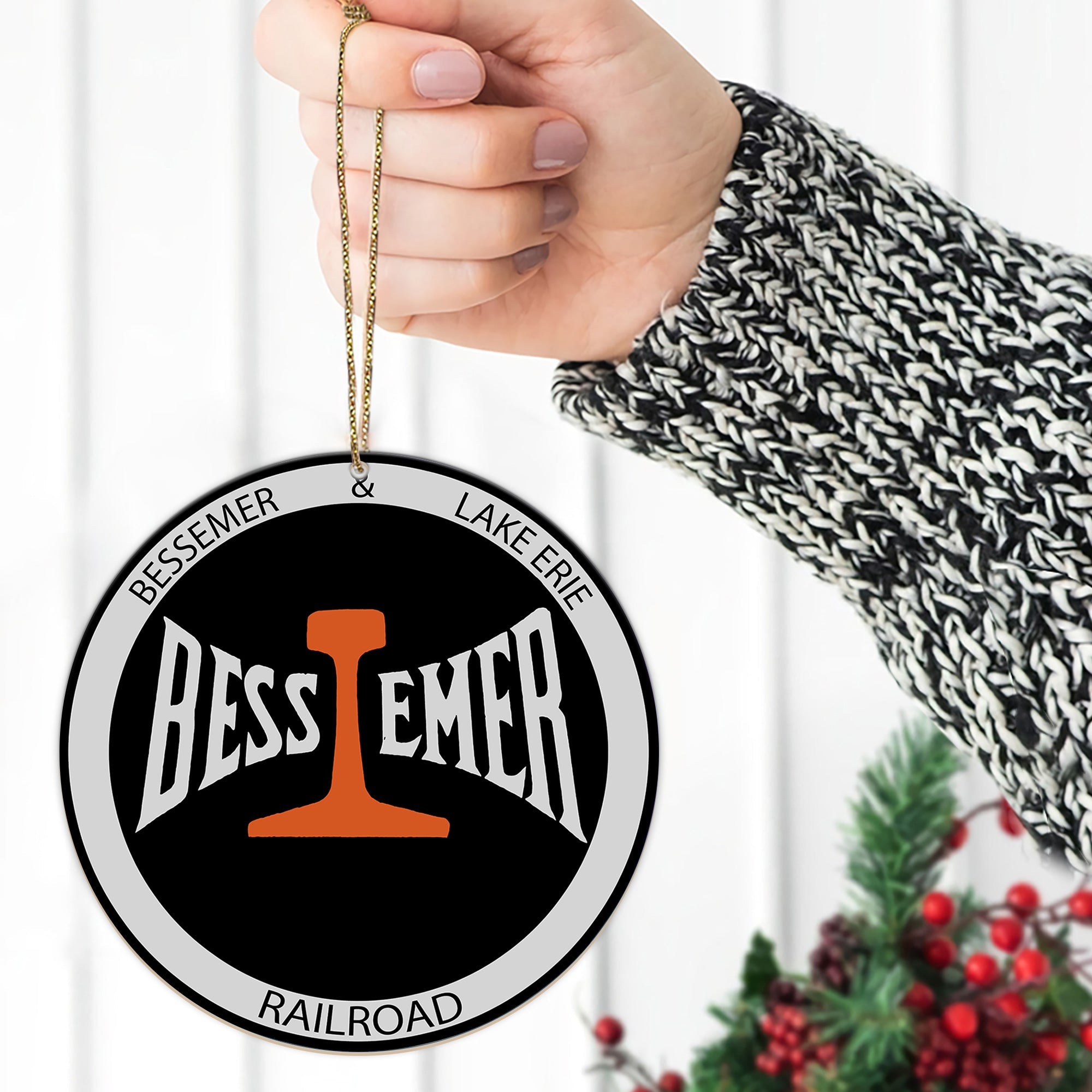 Bessemer and Lake Erie Railroad Ornament, Vintage Train Logo Round Christmas Decoration for Collectors and Fans