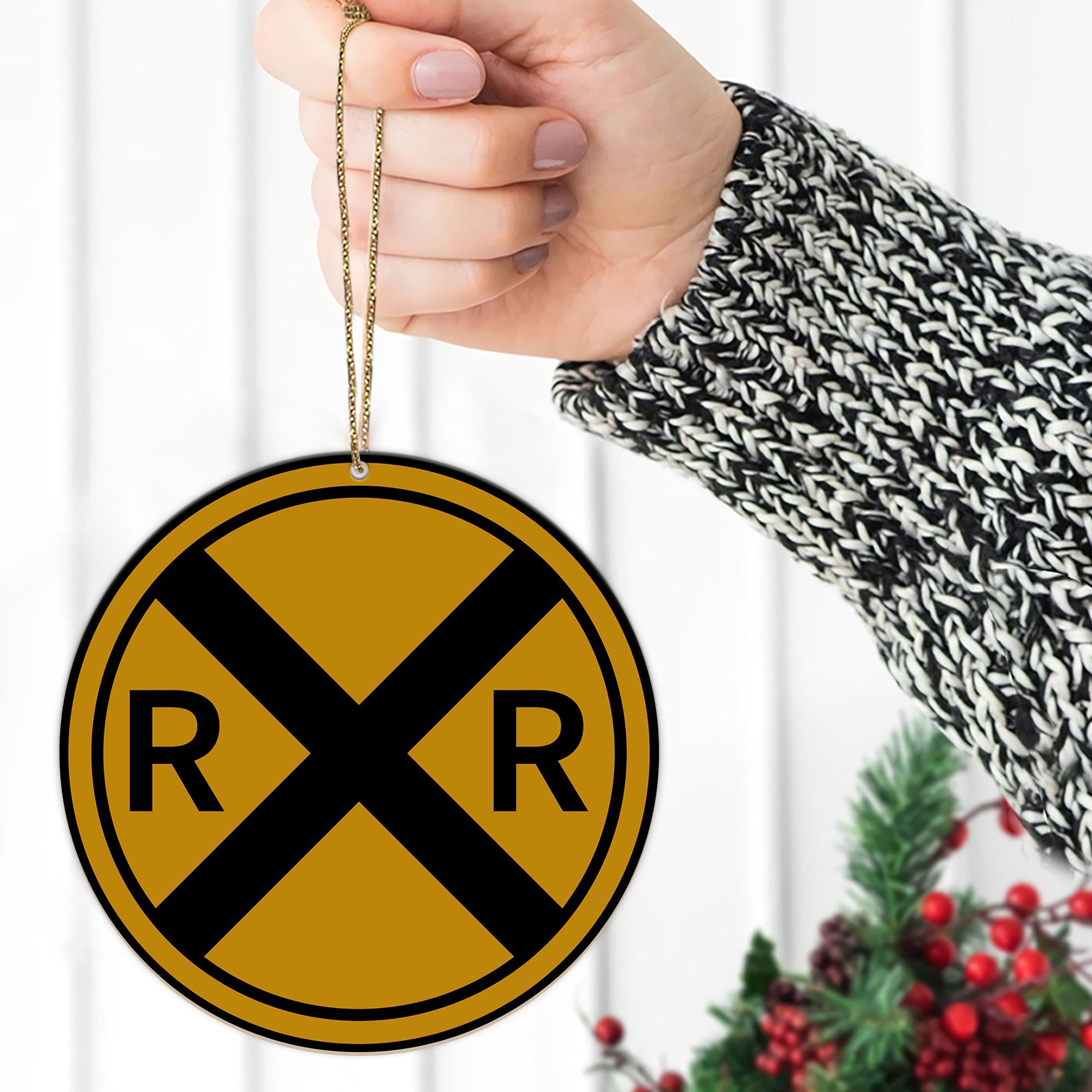 RR Ornament, Vintage Railroad Logo Ornament, Retro Round Christmas Tree Decoration for Railway Fans Gift Idea
