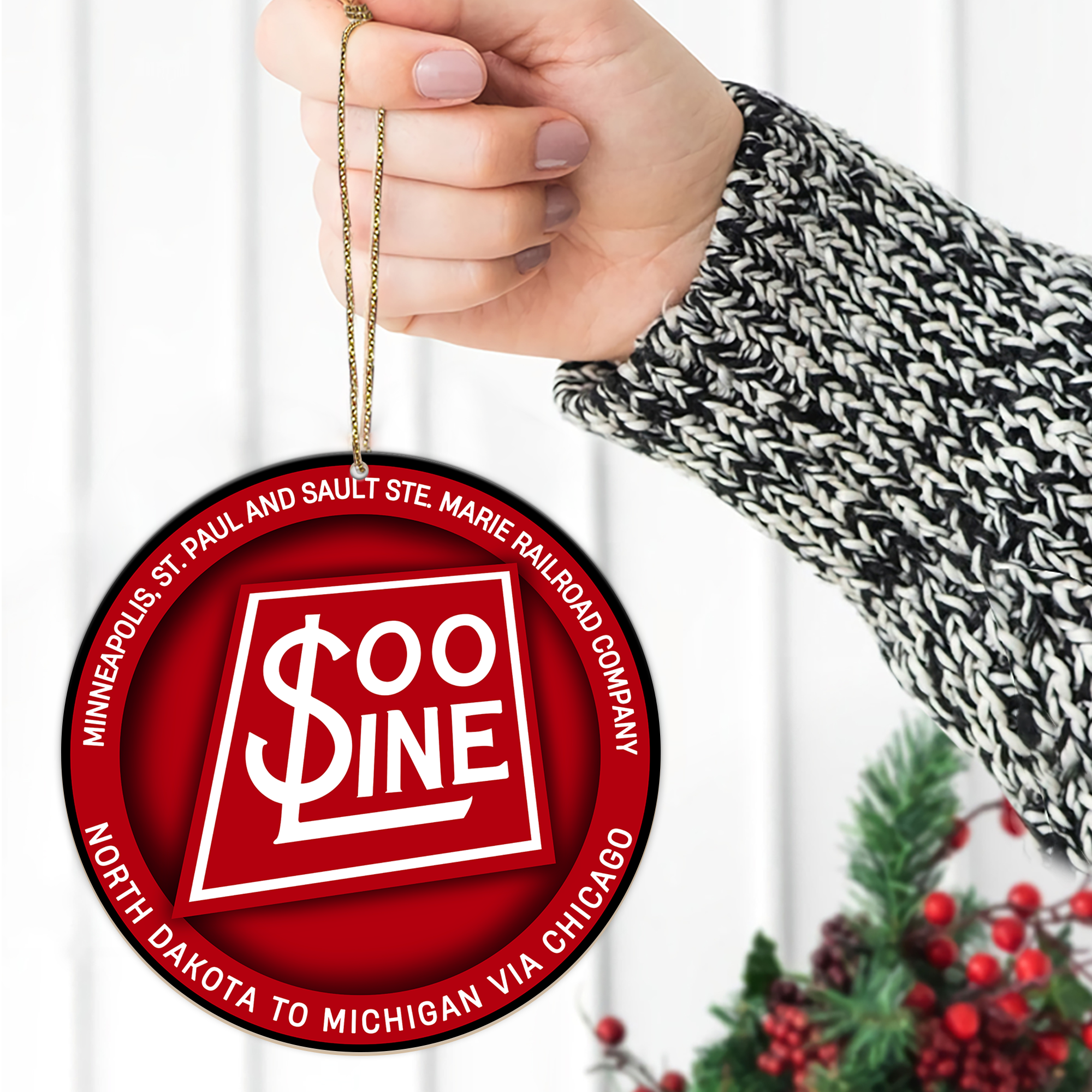 Soo Line Railroad Ornament, Vintage Railway Logo Round Christmas Decoration, Retro Train Gift for Enthusiasts